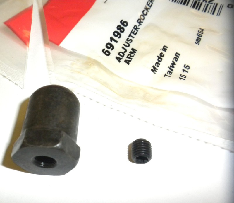 691986 Original Briggs & Stratton Rocker Arm Adjuster